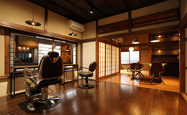 鎌倉・長谷駅から徒歩２分の美容室 ヒトトケの店舗画像